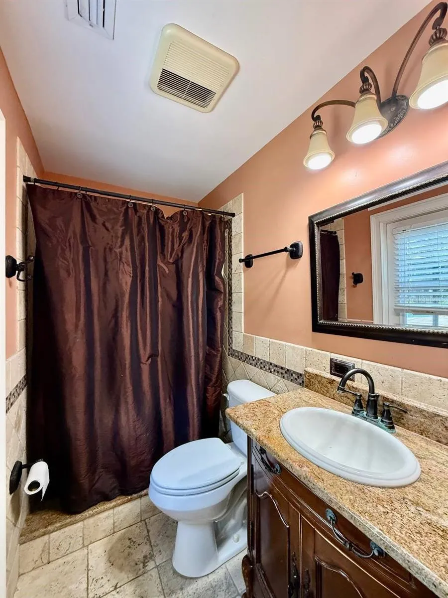 1103 BALLINGER ROAD Lutz, FL 33548