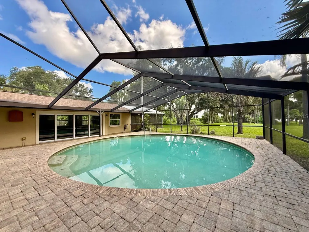 1103 BALLINGER ROAD Lutz, FL 33548