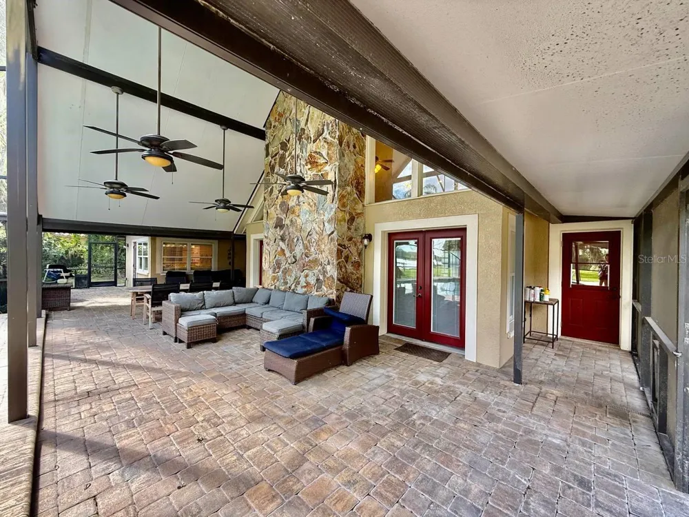 1103 BALLINGER ROAD Lutz, FL 33548