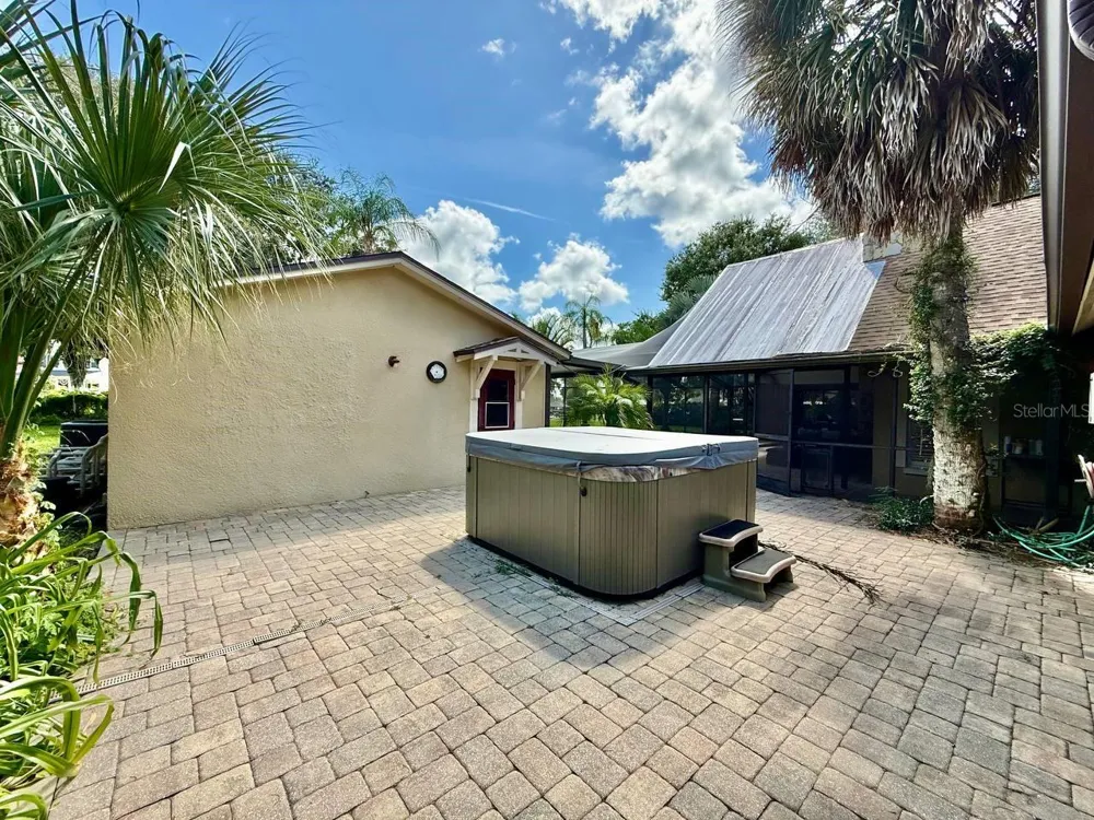 1103 BALLINGER ROAD Lutz, FL 33548