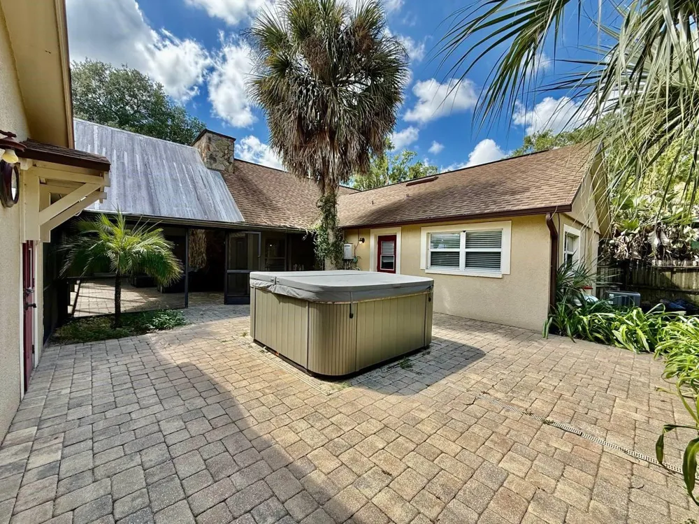 1103 BALLINGER ROAD Lutz, FL 33548