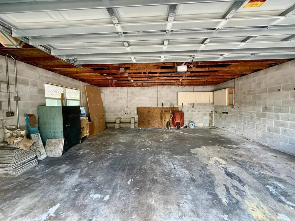 1103 BALLINGER ROAD Lutz, FL 33548