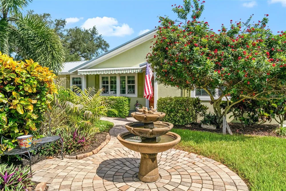 1907 MAGNOLIA STREET Sarasota, FL 34239