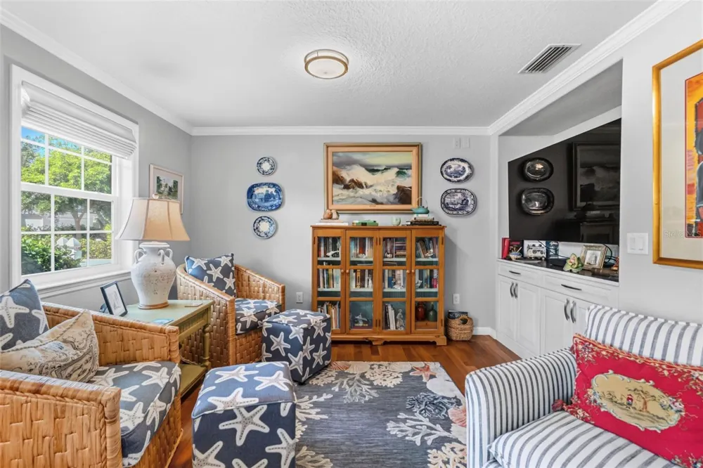 1907 MAGNOLIA STREET Sarasota, FL 34239