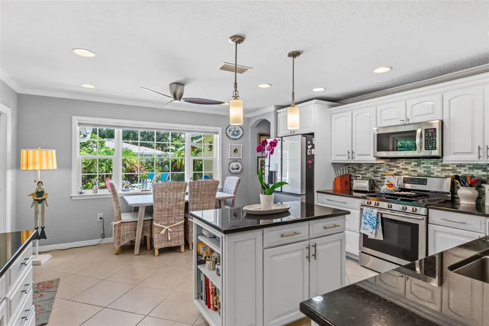 1907 MAGNOLIA STREET Sarasota, FL 34239