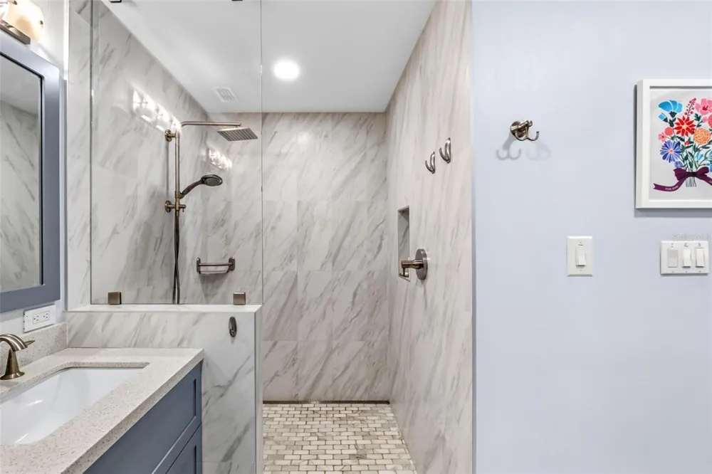 1907 MAGNOLIA STREET Sarasota, FL 34239