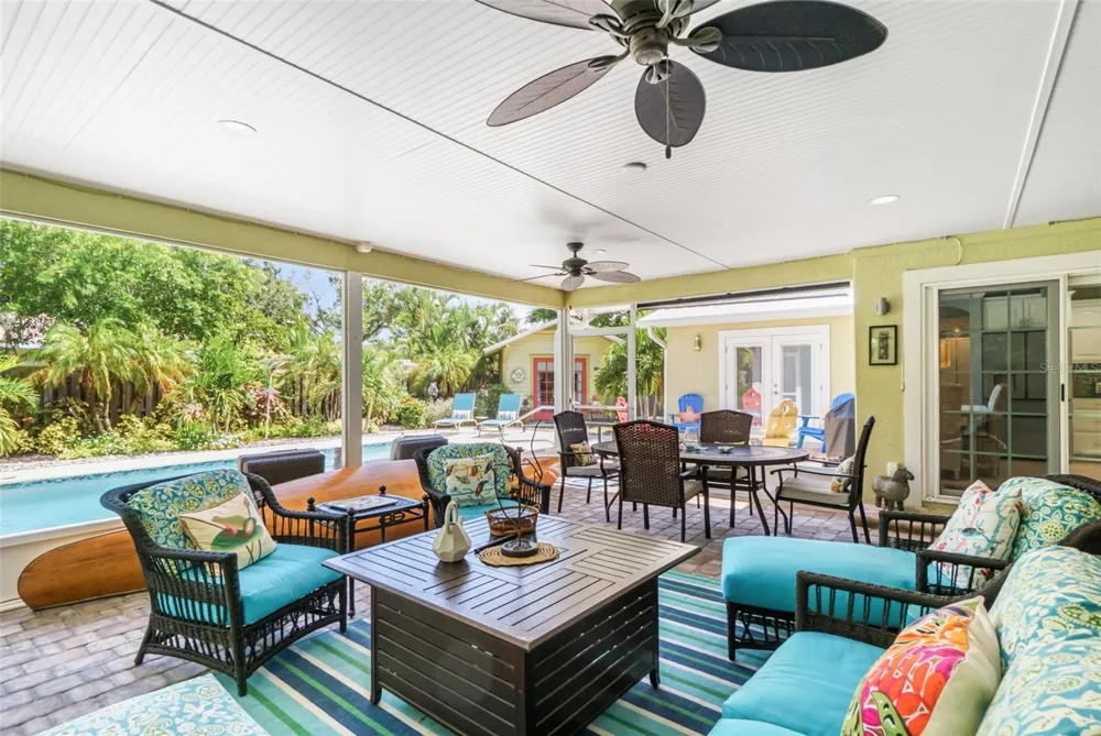 1907 MAGNOLIA STREET Sarasota, FL 34239