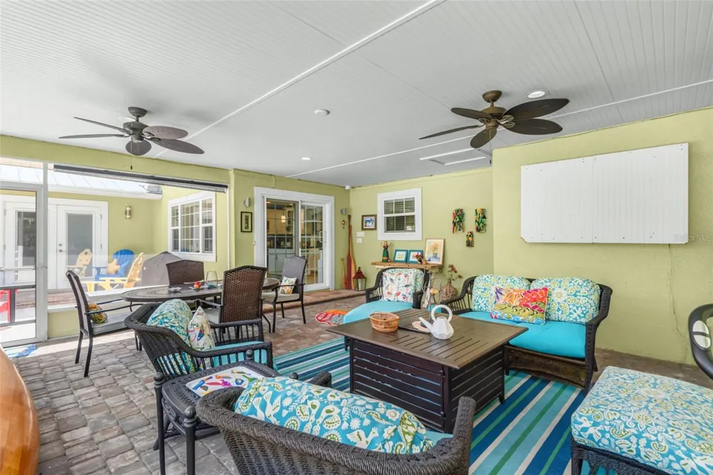 1907 MAGNOLIA STREET Sarasota, FL 34239