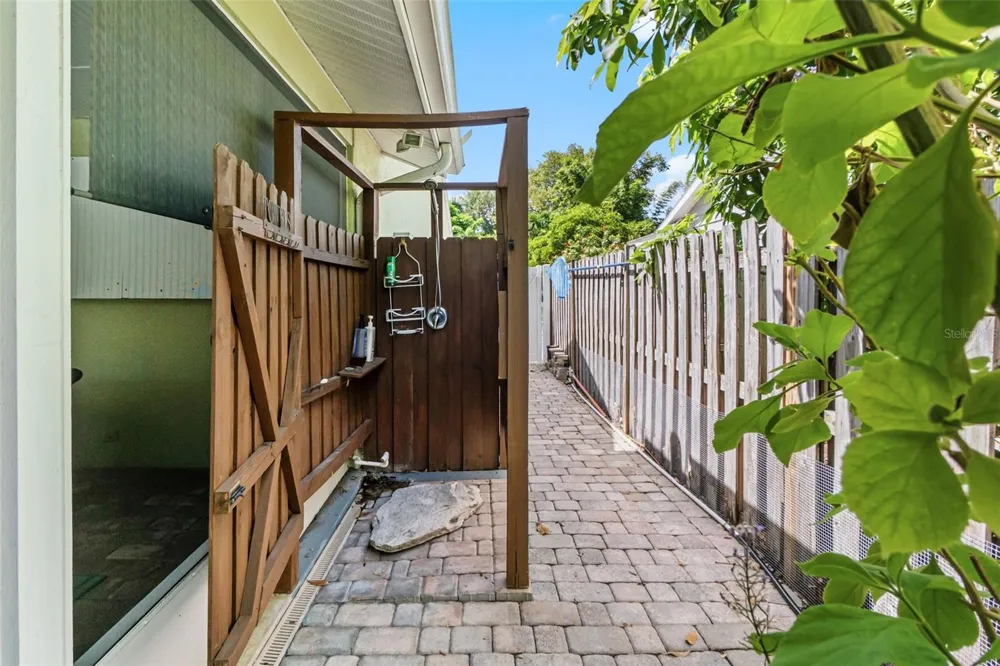 1907 MAGNOLIA STREET Sarasota, FL 34239