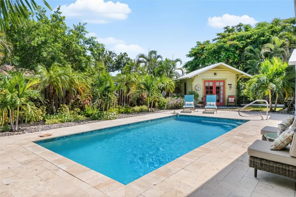 1907 MAGNOLIA STREET Sarasota, FL 34239