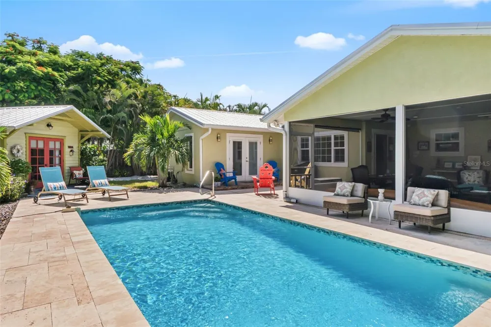 1907 MAGNOLIA STREET Sarasota, FL 34239