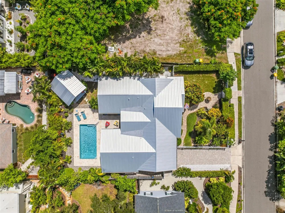 1907 MAGNOLIA STREET Sarasota, FL 34239