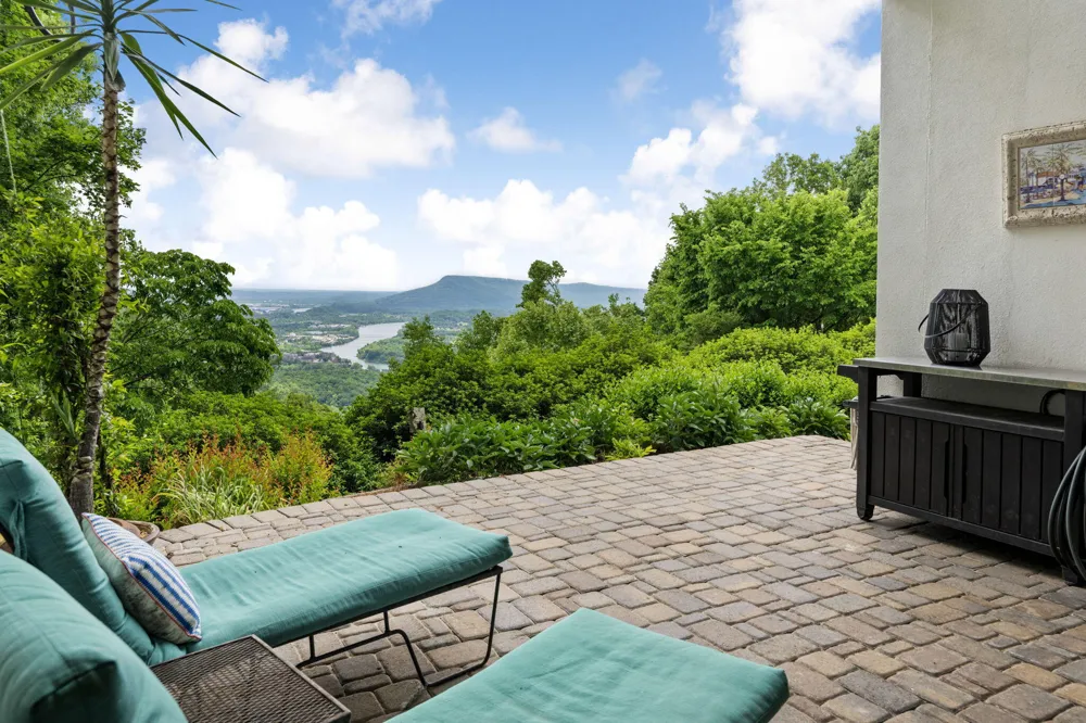 1185 Lower Brow Road Signal Mountain, TN 37377