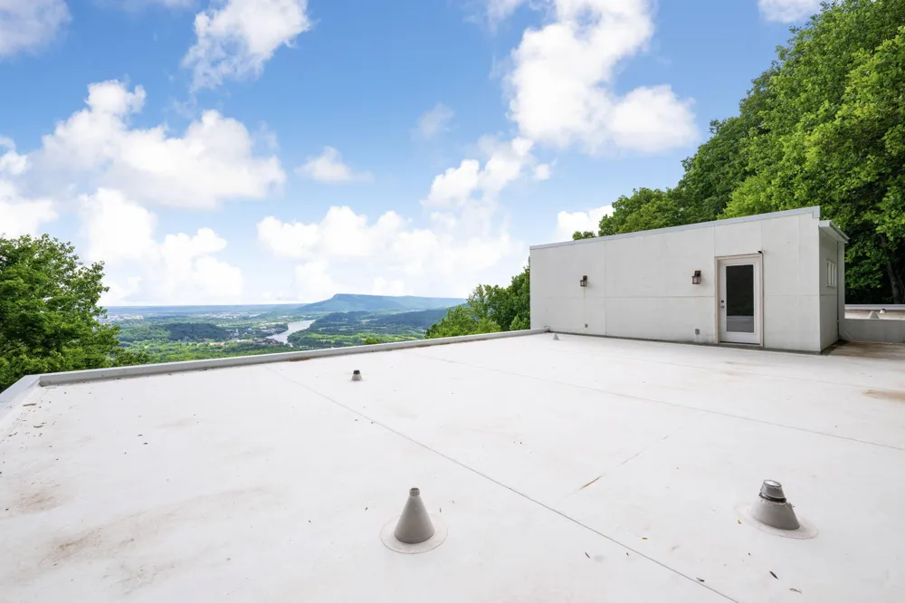1185 Lower Brow Road Signal Mountain, TN 37377