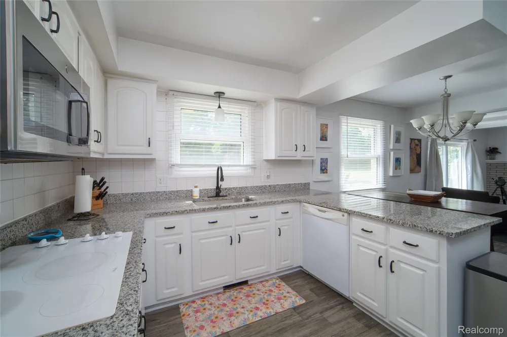 31115 Tiverton Street Farmington Hills City, MI 48331