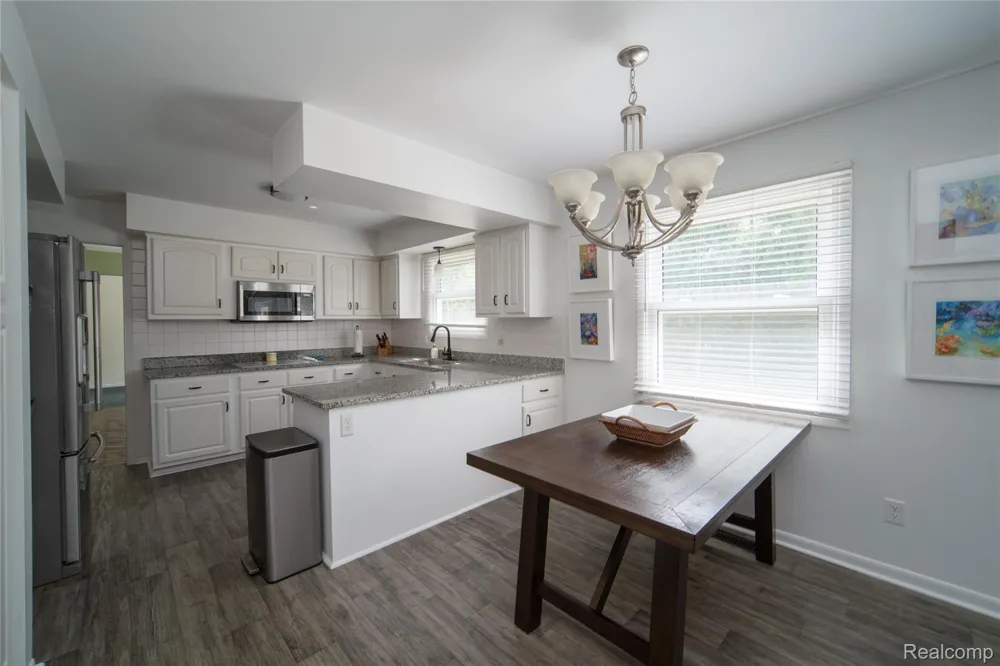 31115 Tiverton Street Farmington Hills City, MI 48331