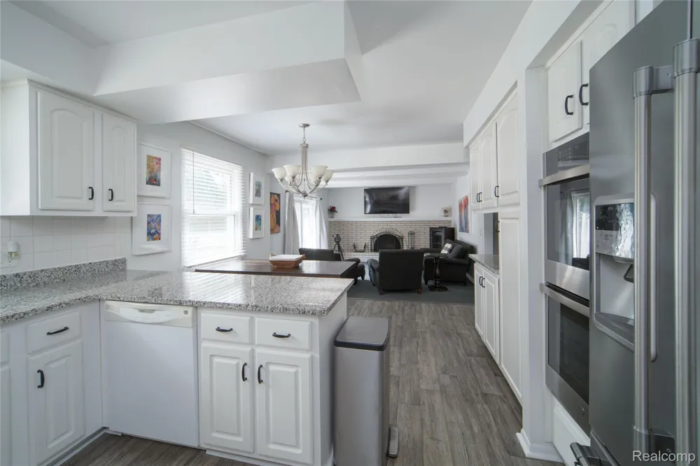 31115 Tiverton Street Farmington Hills City, MI 48331