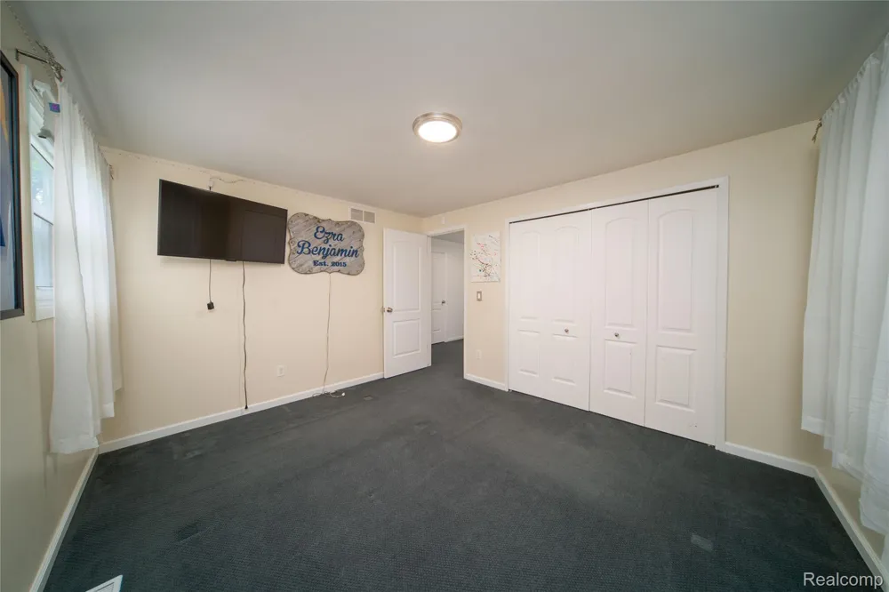 31115 Tiverton Street Farmington Hills City, MI 48331