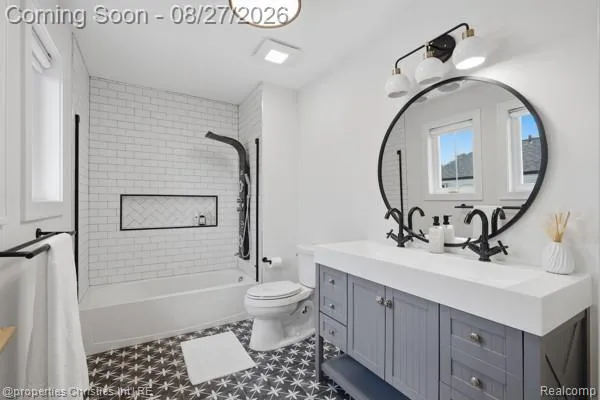 4824 Clinton Drive Independence Charter Township, MI 48346