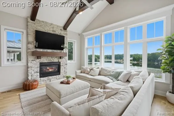 4824 Clinton Drive Independence Charter Township, MI 48346