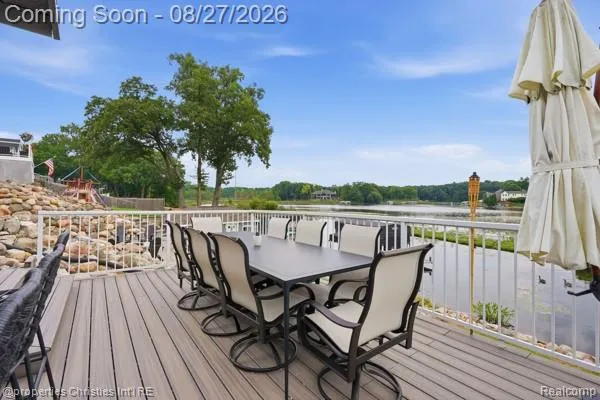 4824 Clinton Drive Independence Charter Township, MI 48346