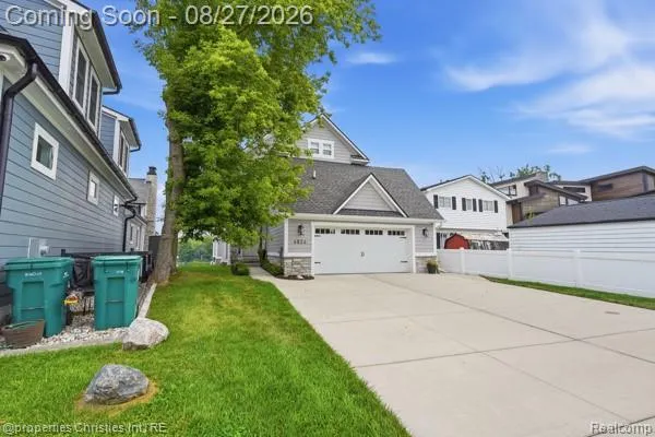 4824 Clinton Drive Independence Charter Township, MI 48346
