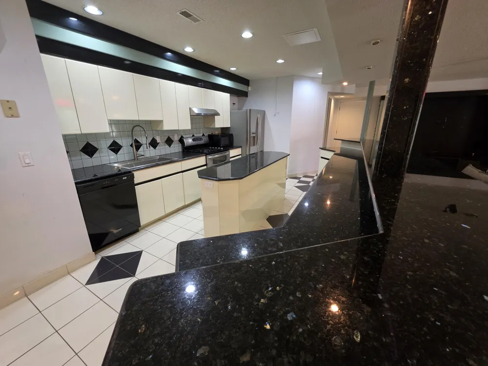 6122 Trailwood Lane West Bloomfield Charter Township, MI 48322