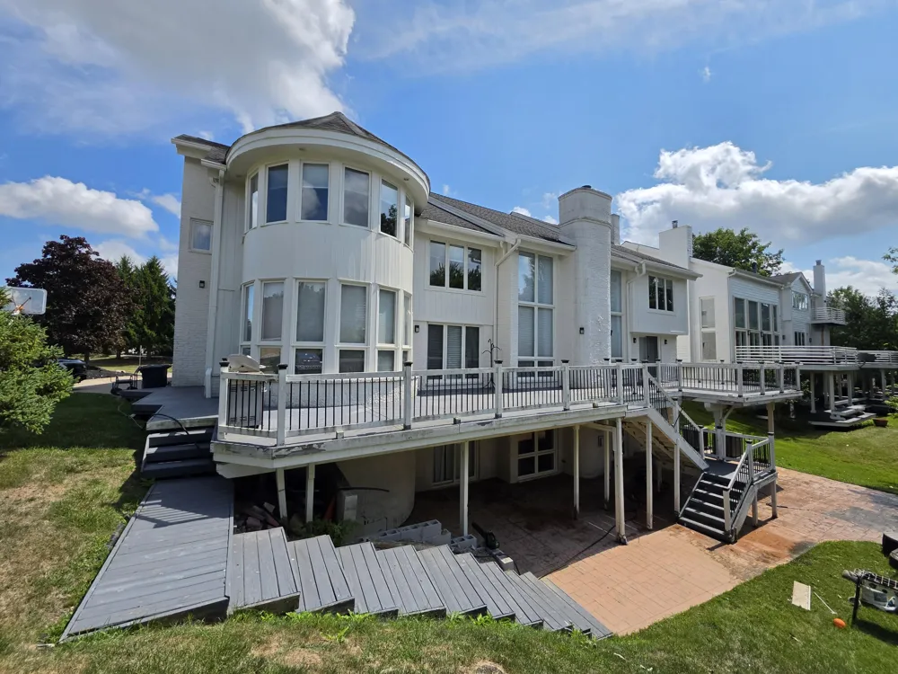 6122 Trailwood Lane West Bloomfield Charter Township, MI 48322