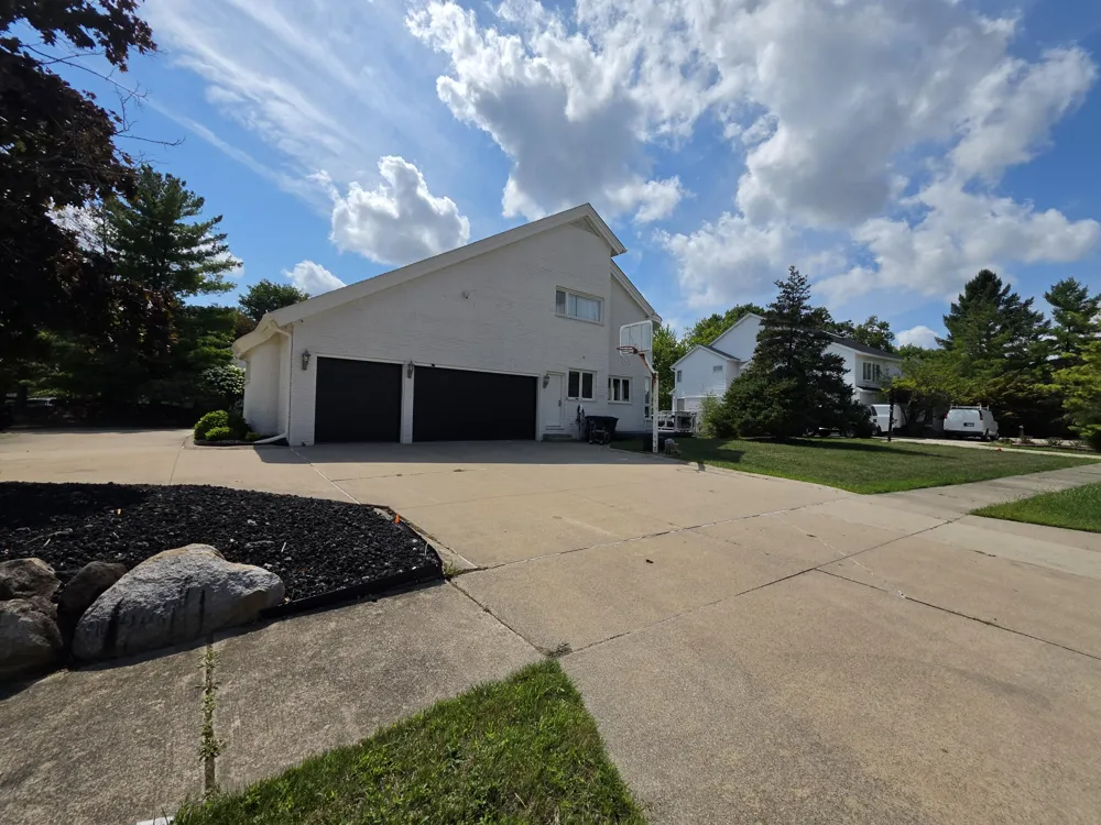 6122 Trailwood Lane West Bloomfield Charter Township, MI 48322