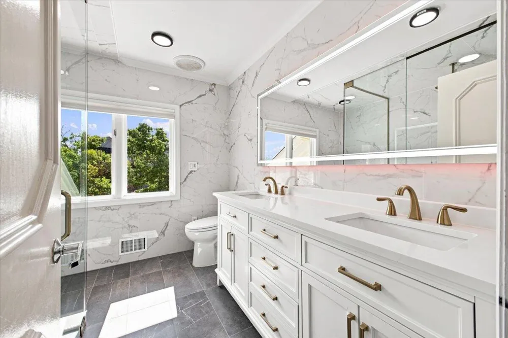 6122 Trailwood Lane West Bloomfield Charter Township, MI 48322