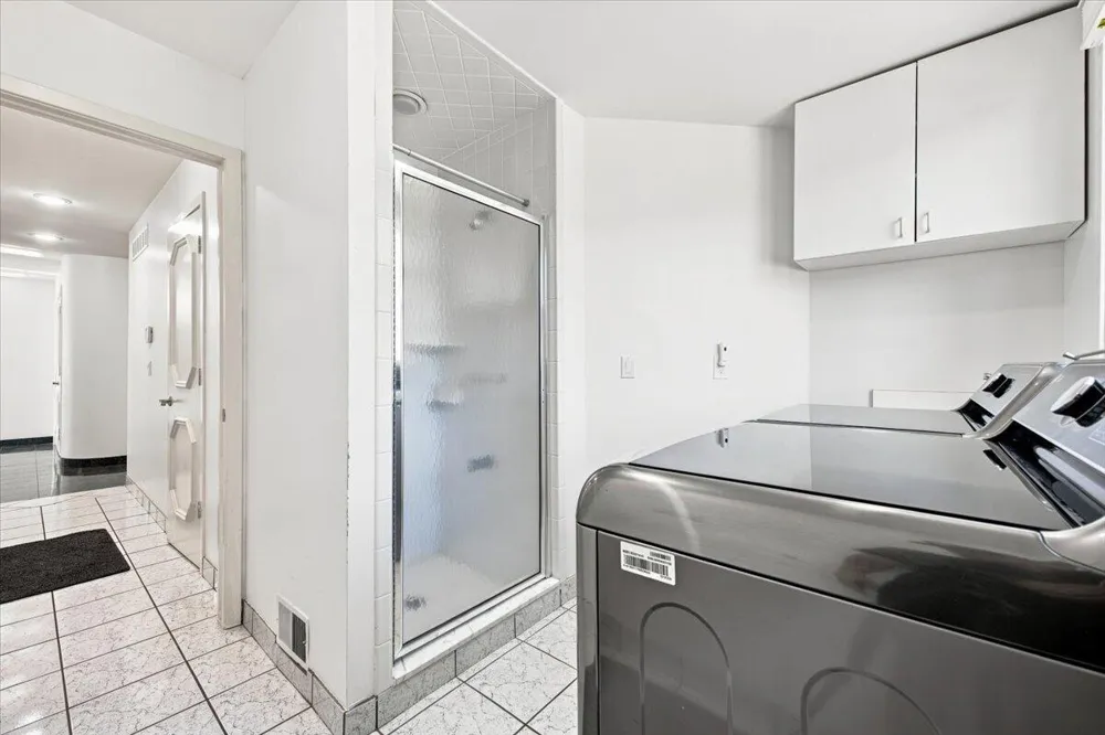 6122 Trailwood Lane West Bloomfield Charter Township, MI 48322