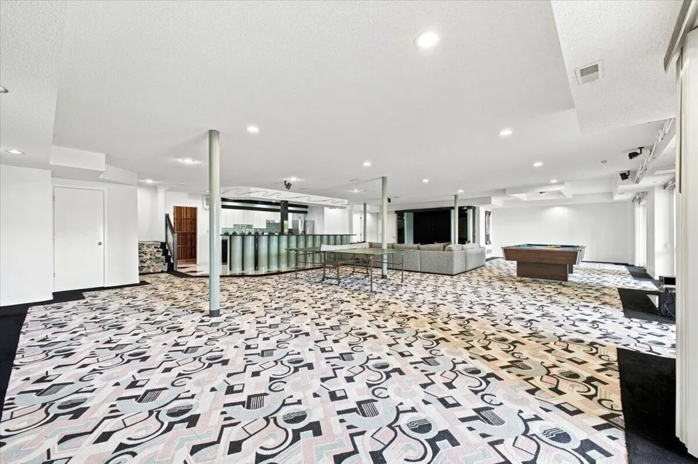 6122 Trailwood Lane West Bloomfield Charter Township, MI 48322