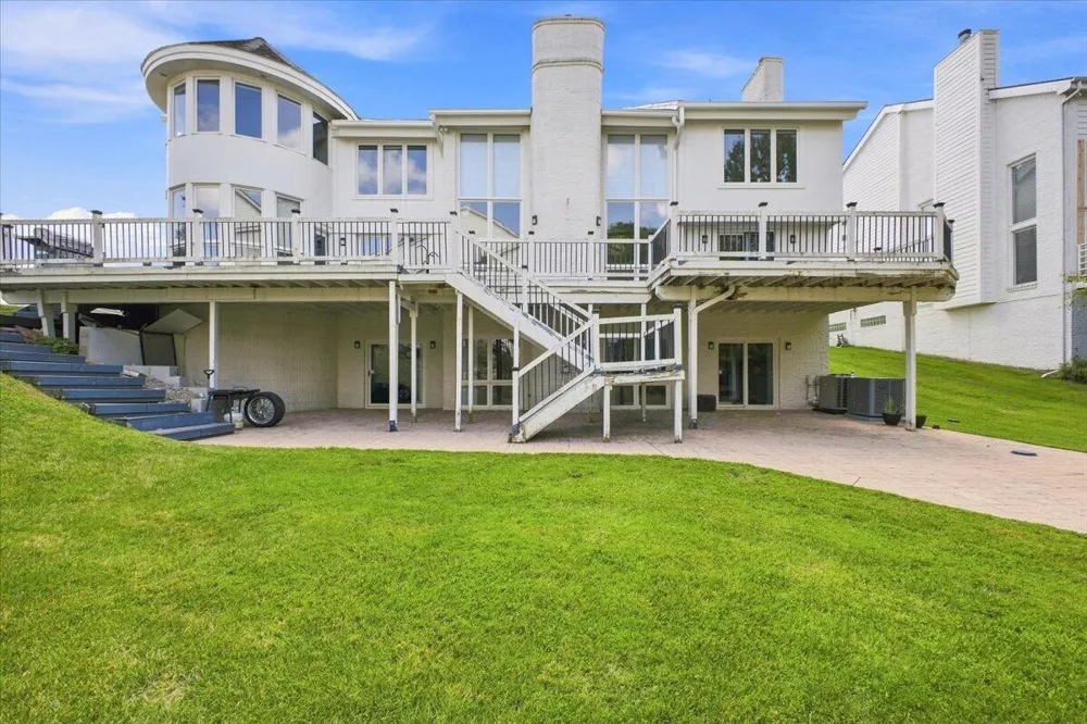6122 Trailwood Lane West Bloomfield Charter Township, MI 48322