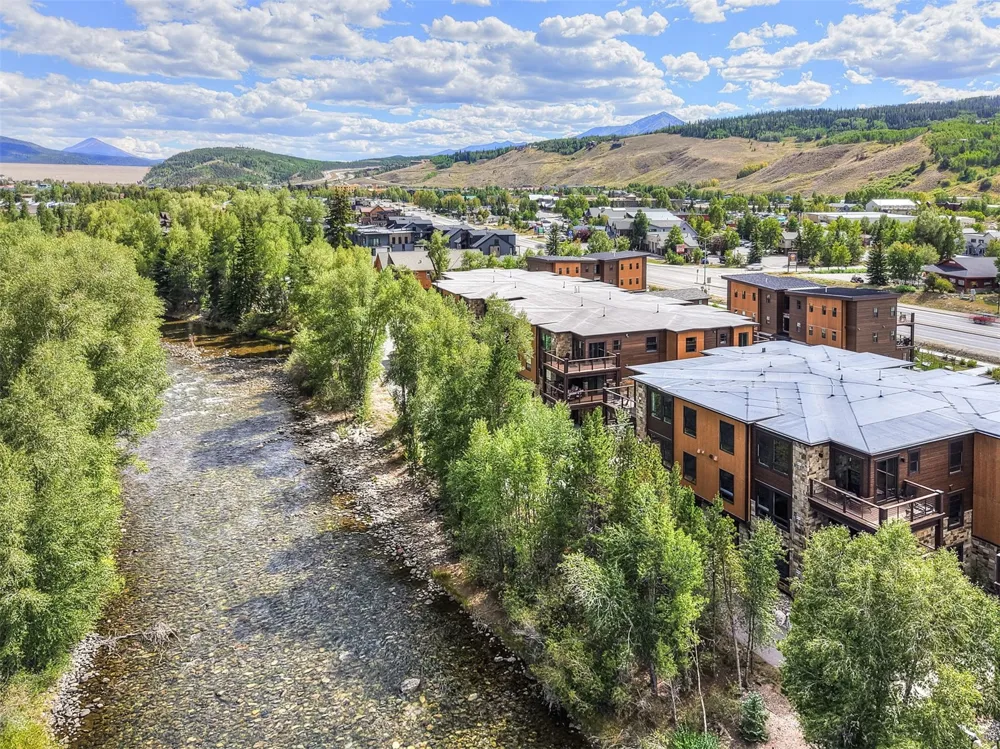 1070 Blue River Parkway #302 Silverthorne, CO 80498