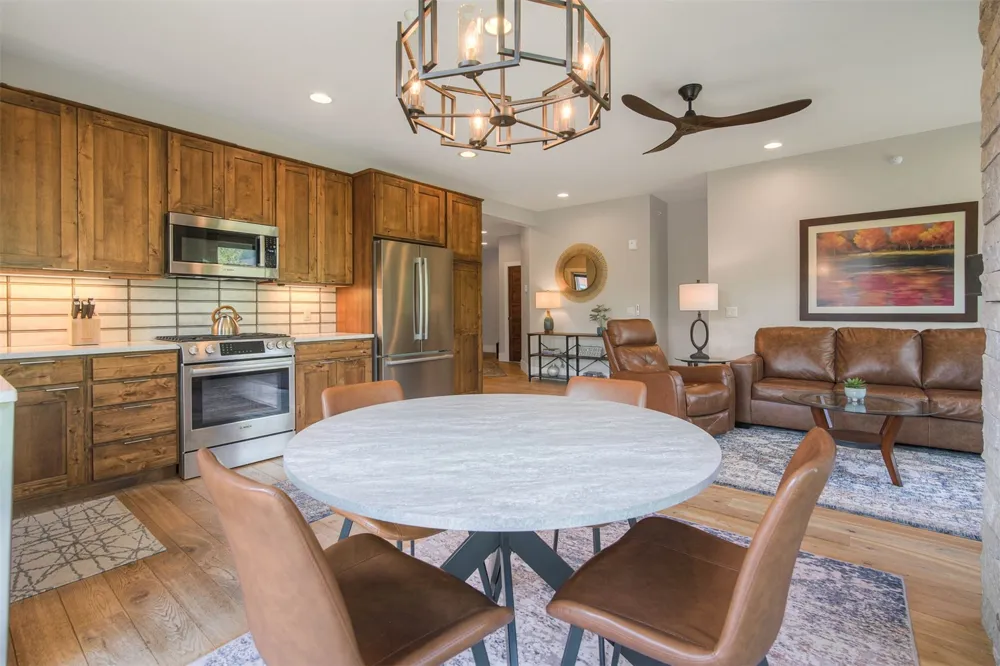 1070 Blue River Parkway #302 Silverthorne, CO 80498