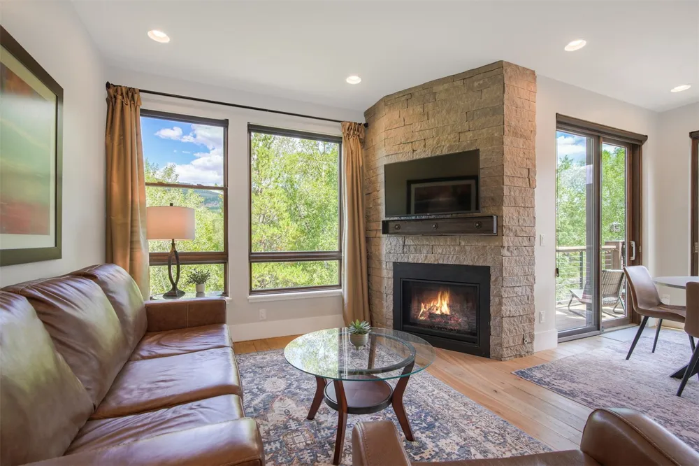 1070 Blue River Parkway #302 Silverthorne, CO 80498