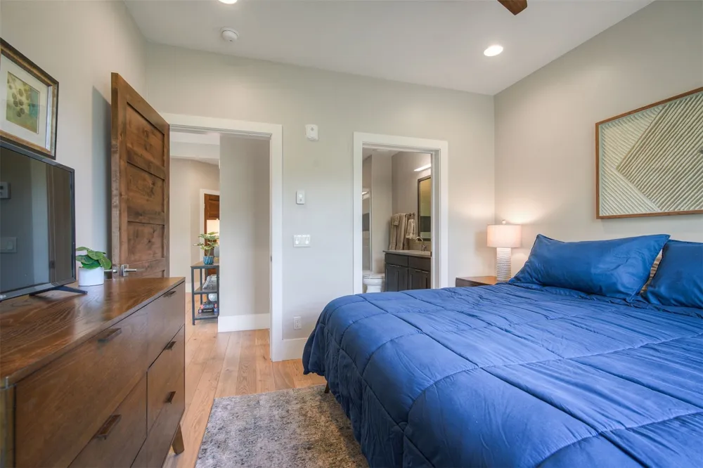 1070 Blue River Parkway #302 Silverthorne, CO 80498