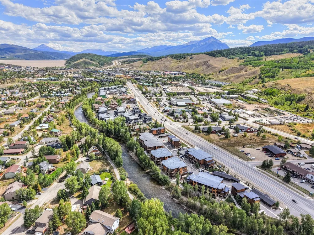 1070 Blue River Parkway #302 Silverthorne, CO 80498