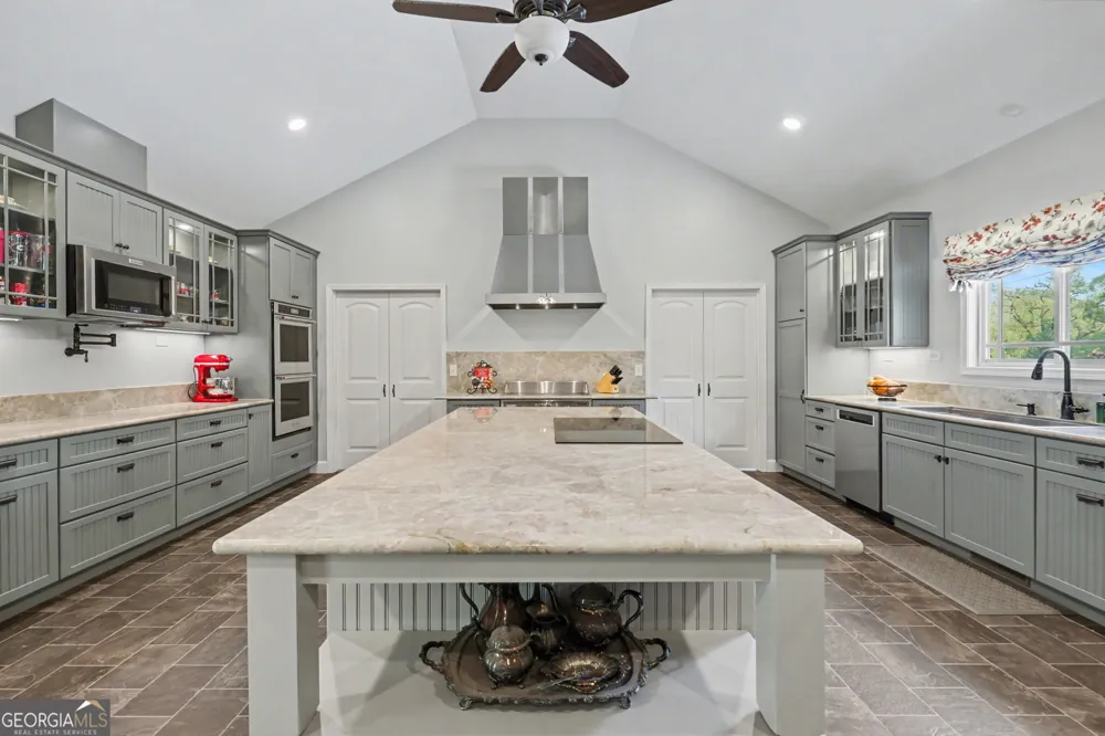 784 Wolffork Church RD Rabun Gap, GA 30568