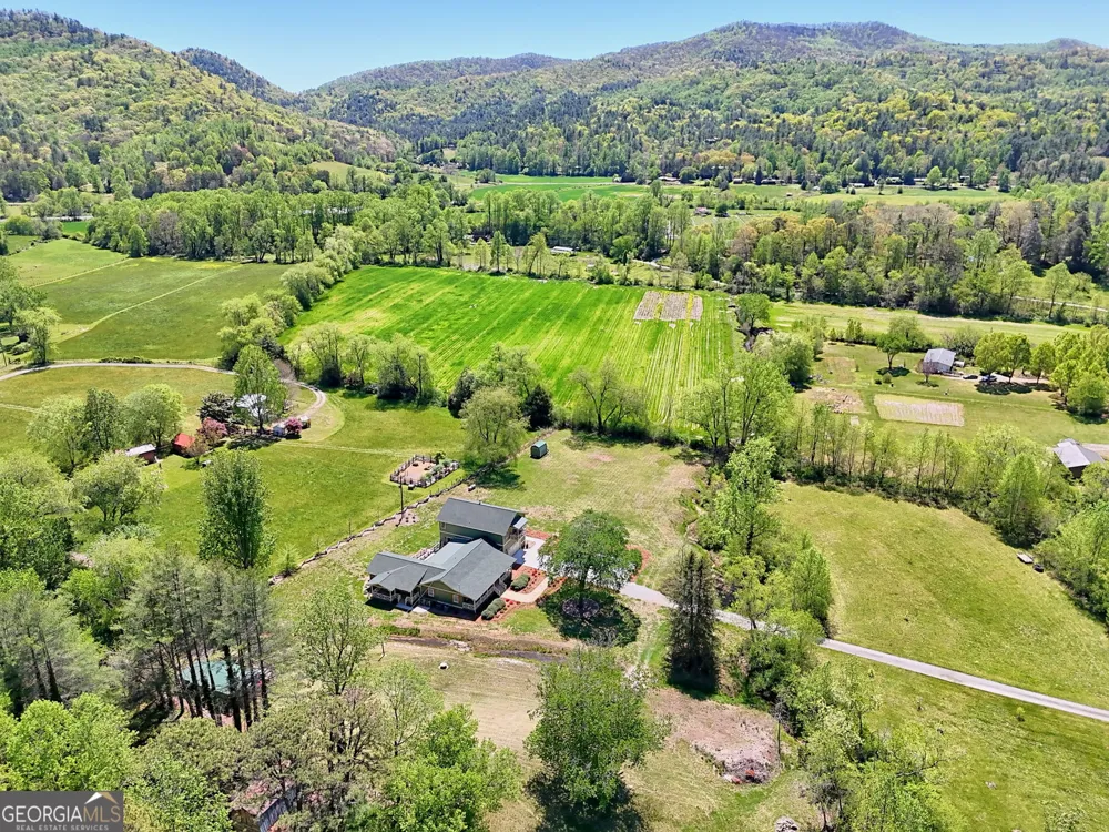 784 Wolffork Church RD Rabun Gap, GA 30568