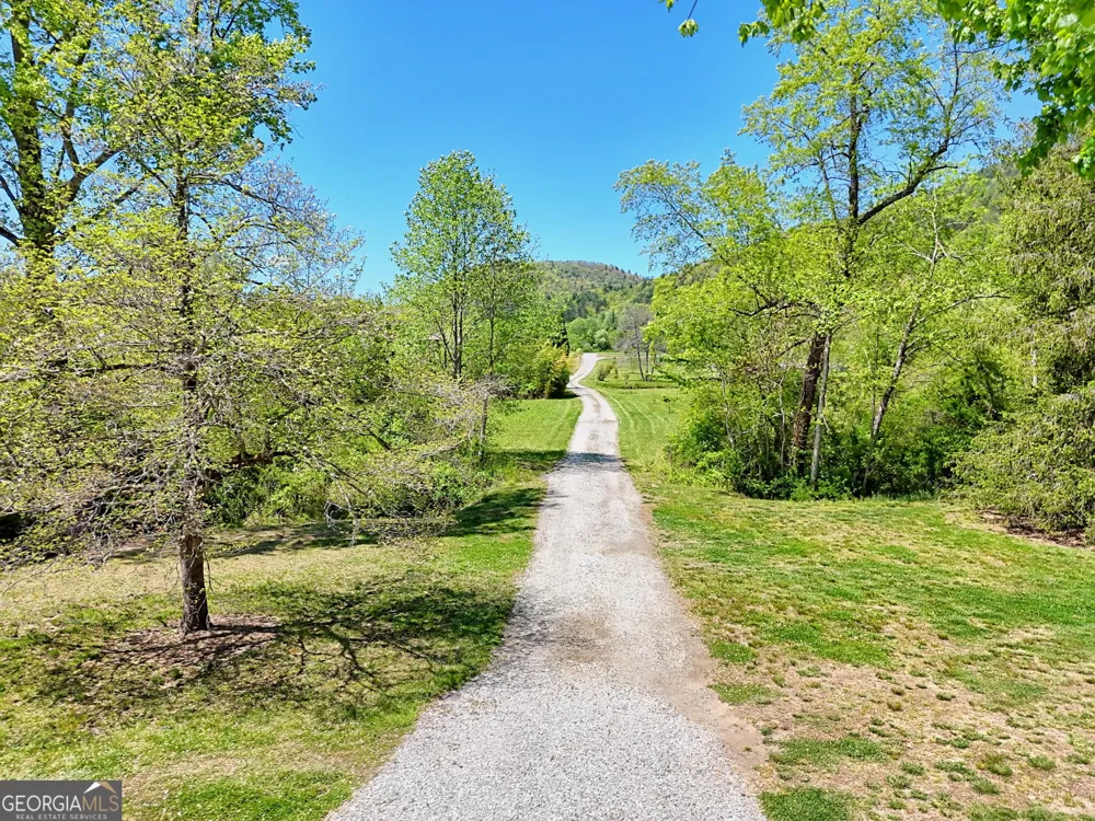 784 Wolffork Church RD Rabun Gap, GA 30568