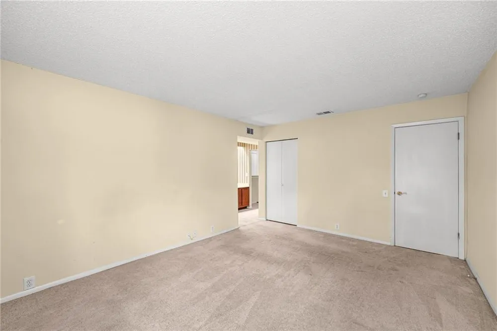 14 Dunwoody Springs Drive Sandy Springs, GA 30328