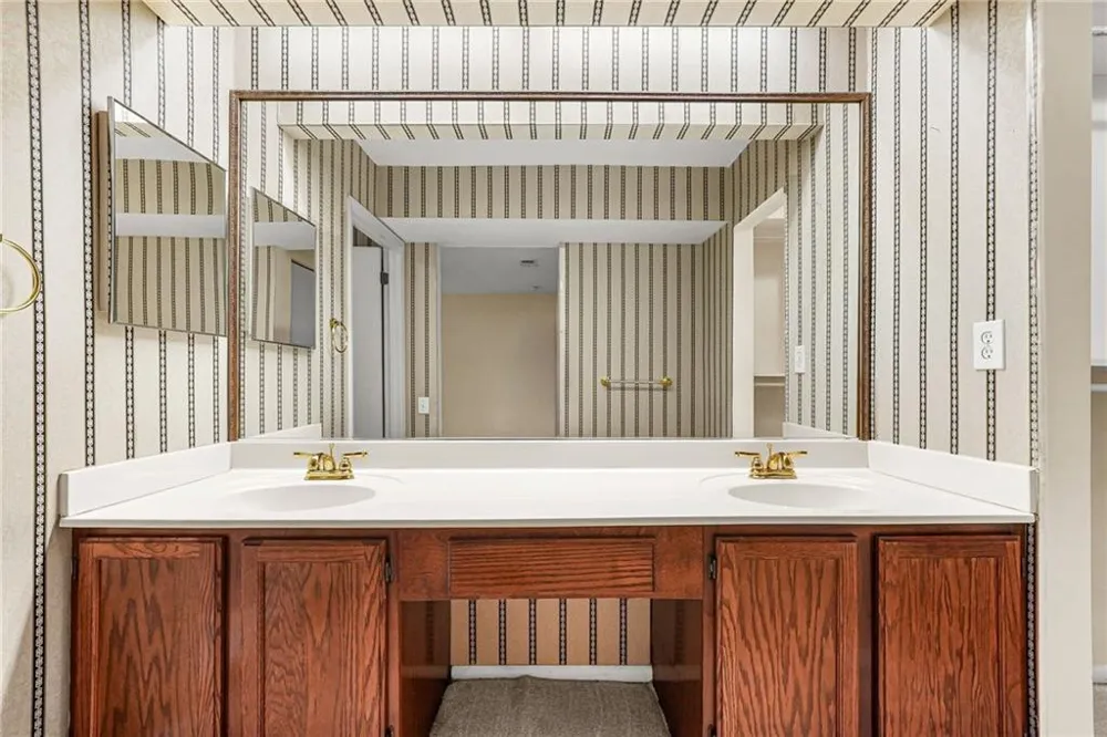 14 Dunwoody Springs Drive Sandy Springs, GA 30328