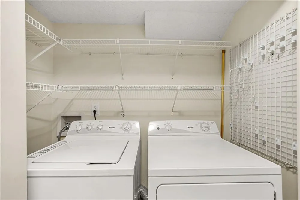14 Dunwoody Springs Drive Sandy Springs, GA 30328
