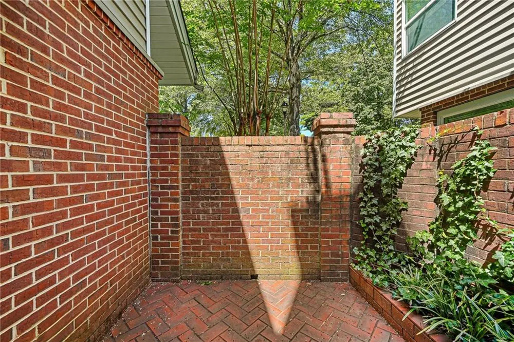 14 Dunwoody Springs Drive Sandy Springs, GA 30328