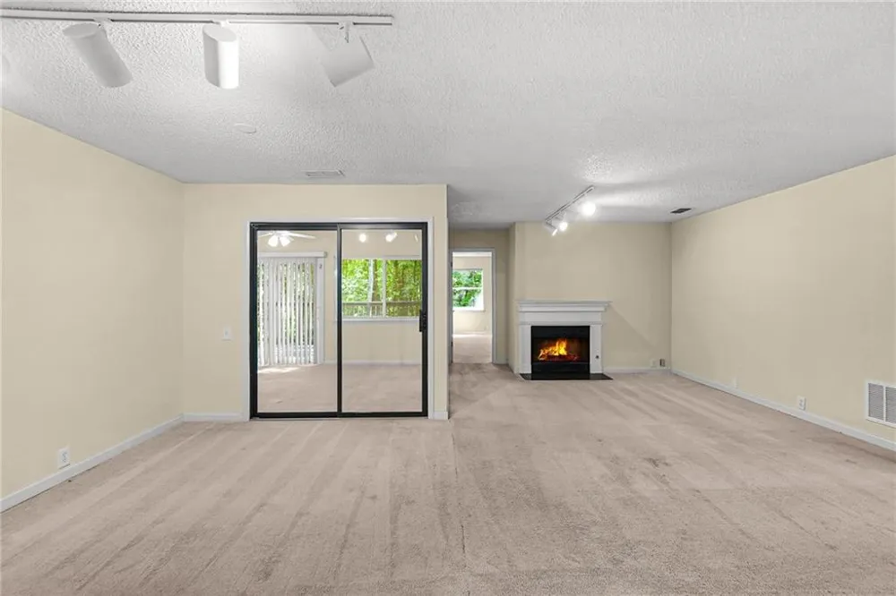 14 Dunwoody Springs Drive Sandy Springs, GA 30328