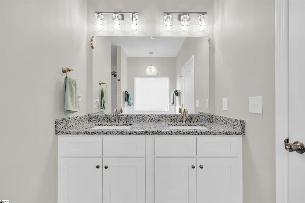 112 Portland Circle Greenwood, SC 29649