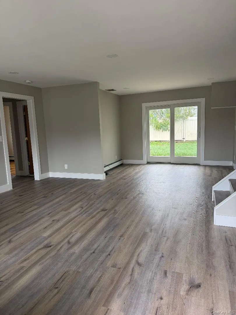738 Decatur Street Uniondale, NY 11553