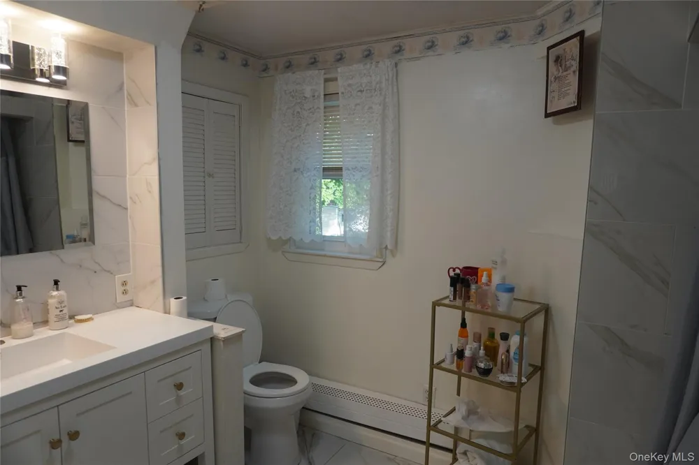 738 Decatur Street Uniondale, NY 11553