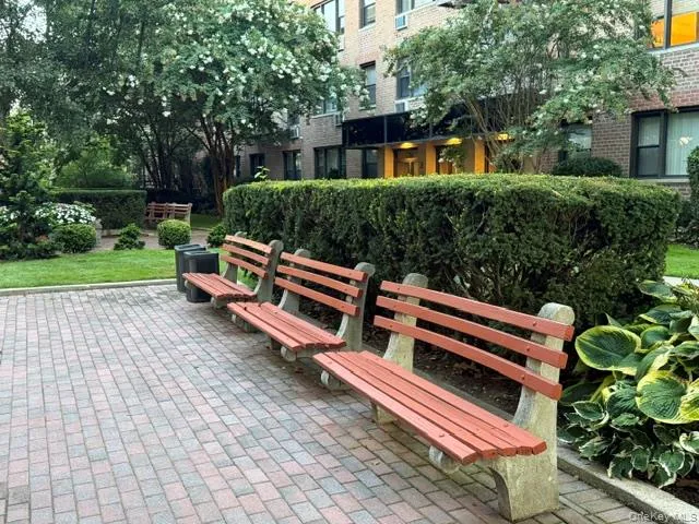 3 Birchwood Court #1A Mineola, NY 11501